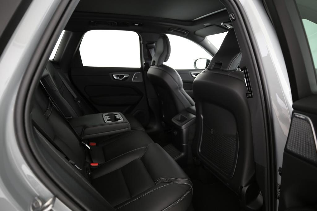 VOLVO XC60 2.0 T8 TE Black Edition eAWD, Plug-in-Hybrid Benzin/Elektro, Neuwagen, Automatik - 6