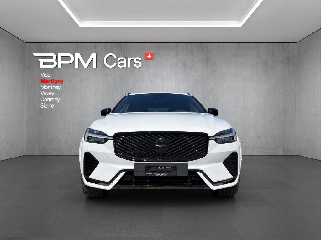 VOLVO XC60 2.0 T6 TE Black Edition eAWD, Plug-in-Hybrid Benzina/Elettrica, Auto nuove, Automatico - 2
