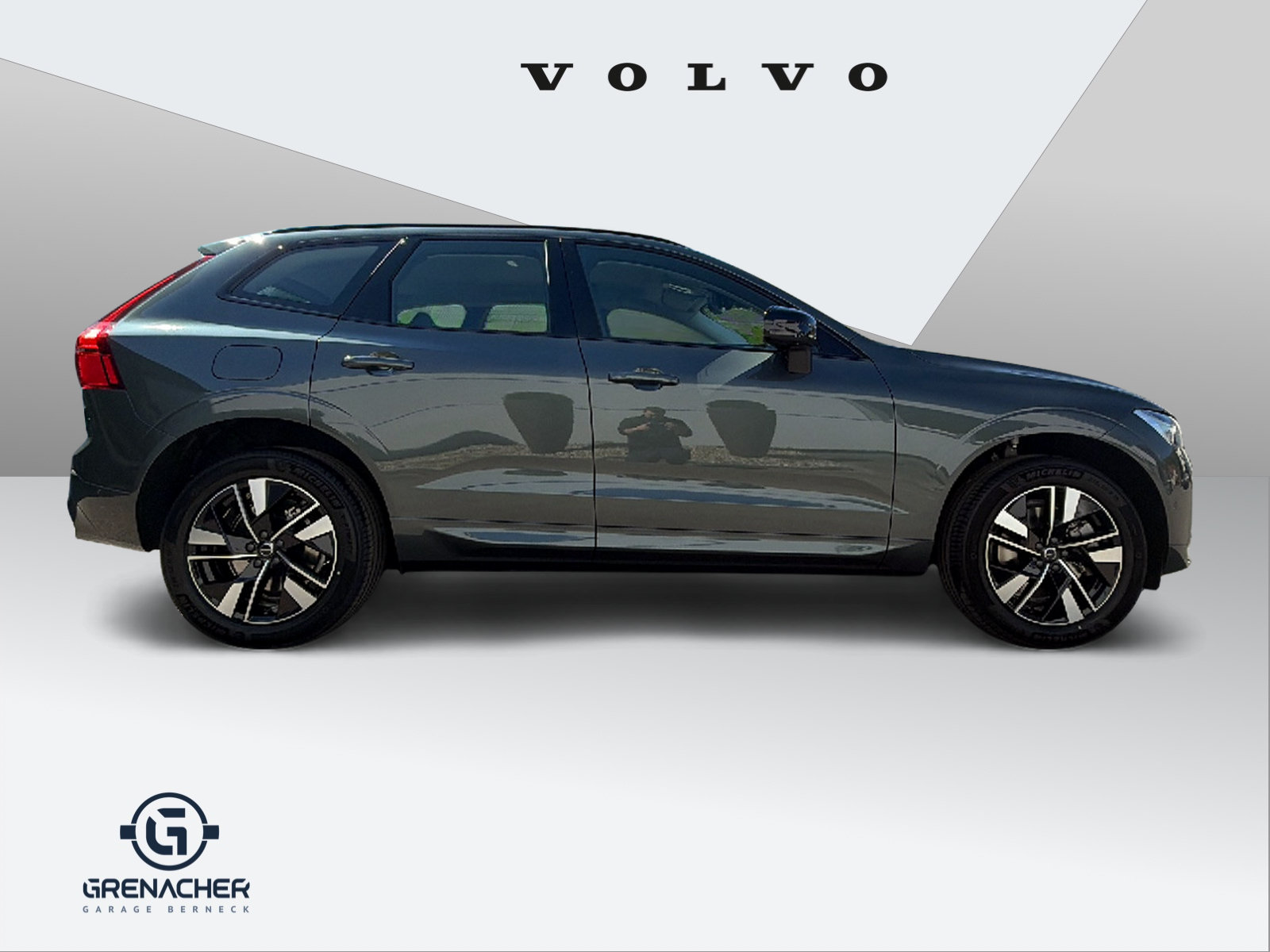 VOLVO XC60 2.0 T6 TE Plus Dark eAWD, Plug-in-Hybrid Benzina/Elettrica, Auto nuove, Automatico - 3