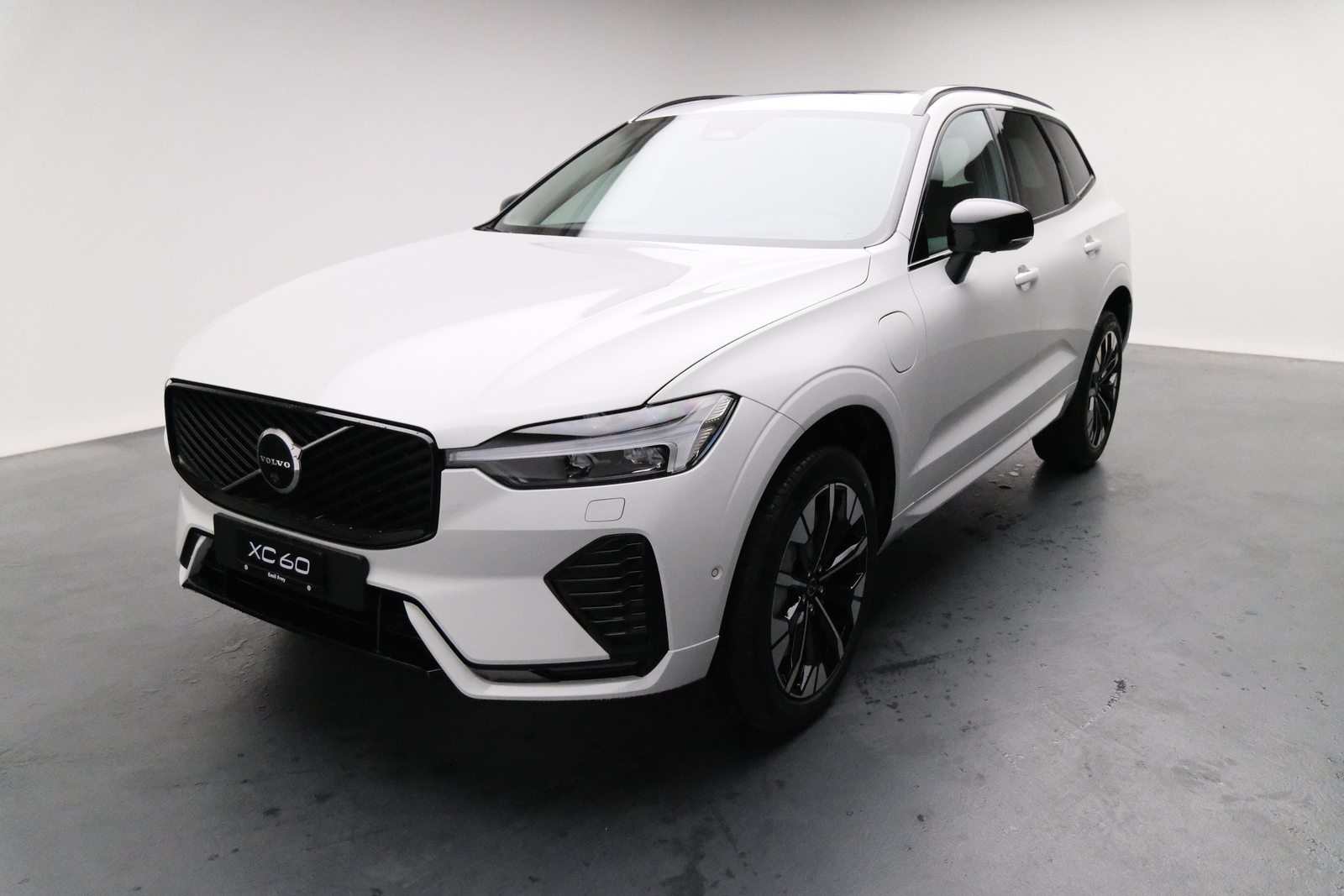 VOLVO XC60 2.0 T6 TE Ultra Dark eAWD