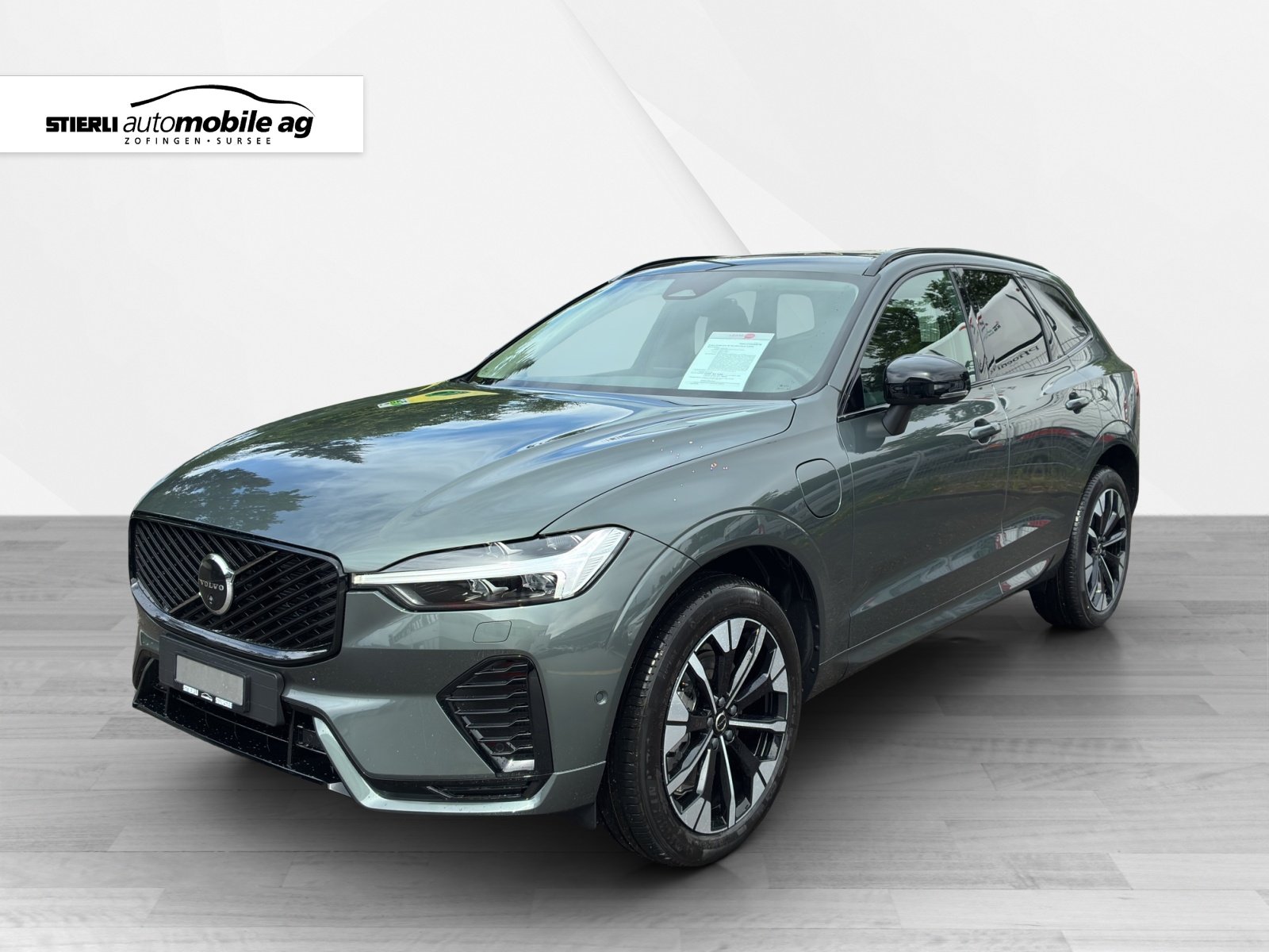 VOLVO XC60 2.0 T6 TE Ultra Dark eAWD, Hybride Rechargeable Essence/Électricité, Voiture nouvelle, Automatique