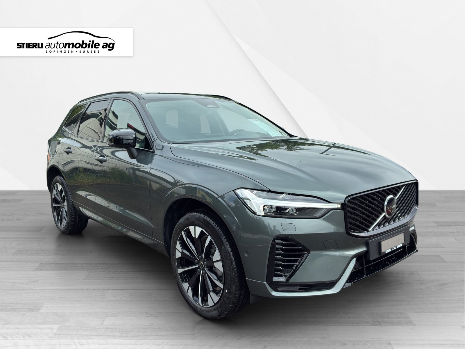 VOLVO XC60 2.0 T6 TE Ultra Dark eAWD, Hybride Rechargeable Essence/Électricité, Voiture nouvelle, Automatique - 3