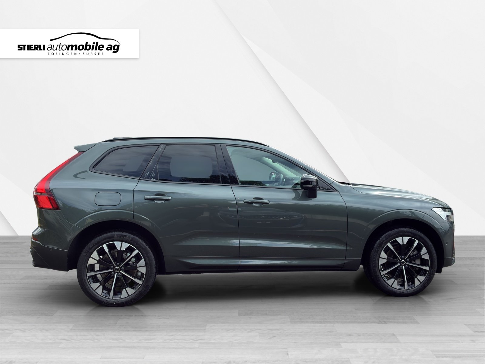 VOLVO XC60 2.0 T6 TE Ultra Dark eAWD, Hybride Rechargeable Essence/Électricité, Voiture nouvelle, Automatique - 4