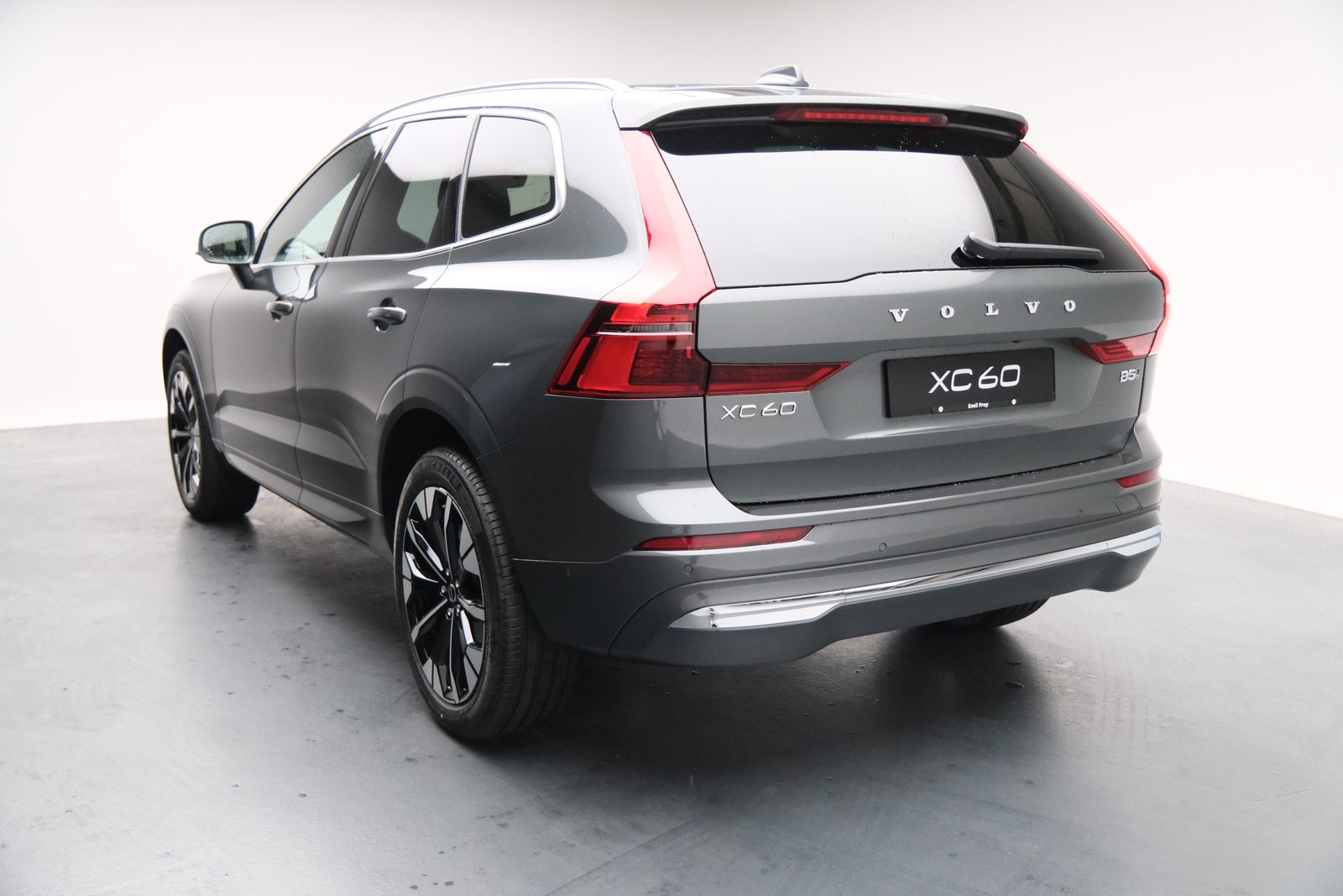 VOLVO XC60 2.0 B5 MH Ultra Bright AWD, Hybride Leggero Benzina/Elettrica, Auto nuove, Automatico - 5