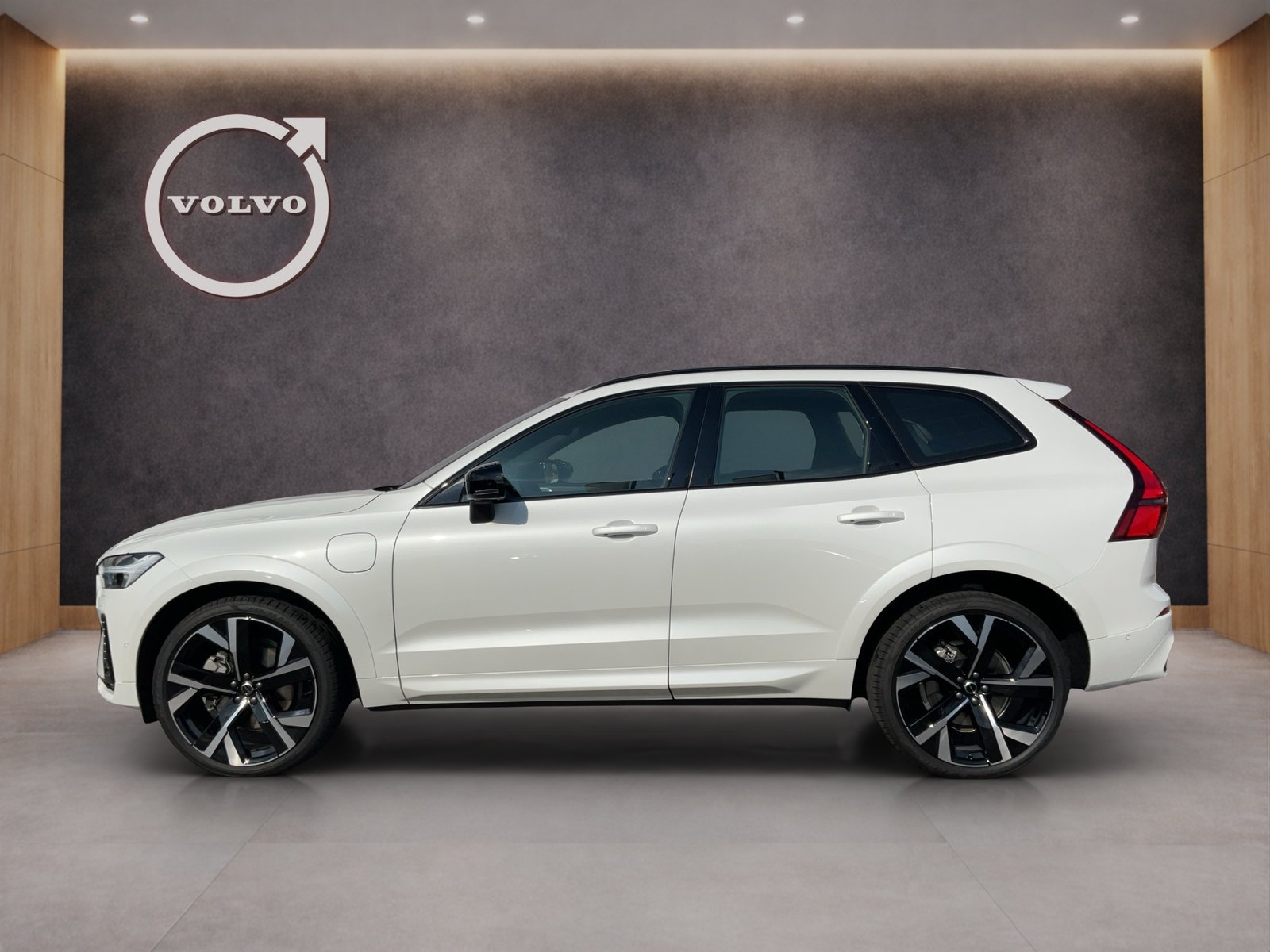 VOLVO XC60 2.0 T8 TE Black Edition eAWD, Plug-in-Hybrid Petrol/Electric, New car, Automatic - 3