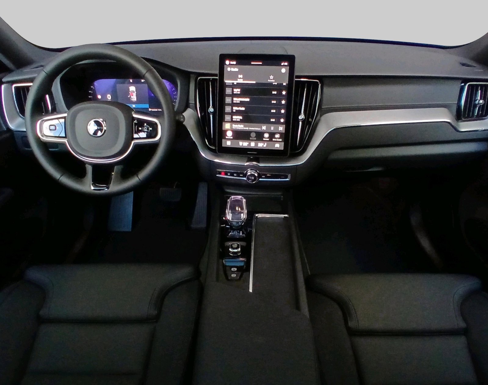 VOLVO XC60 2.0 B5 MH Ultra Dark AWD, Full-Hybrid Petrol/Electric, New car, Automatic - 5