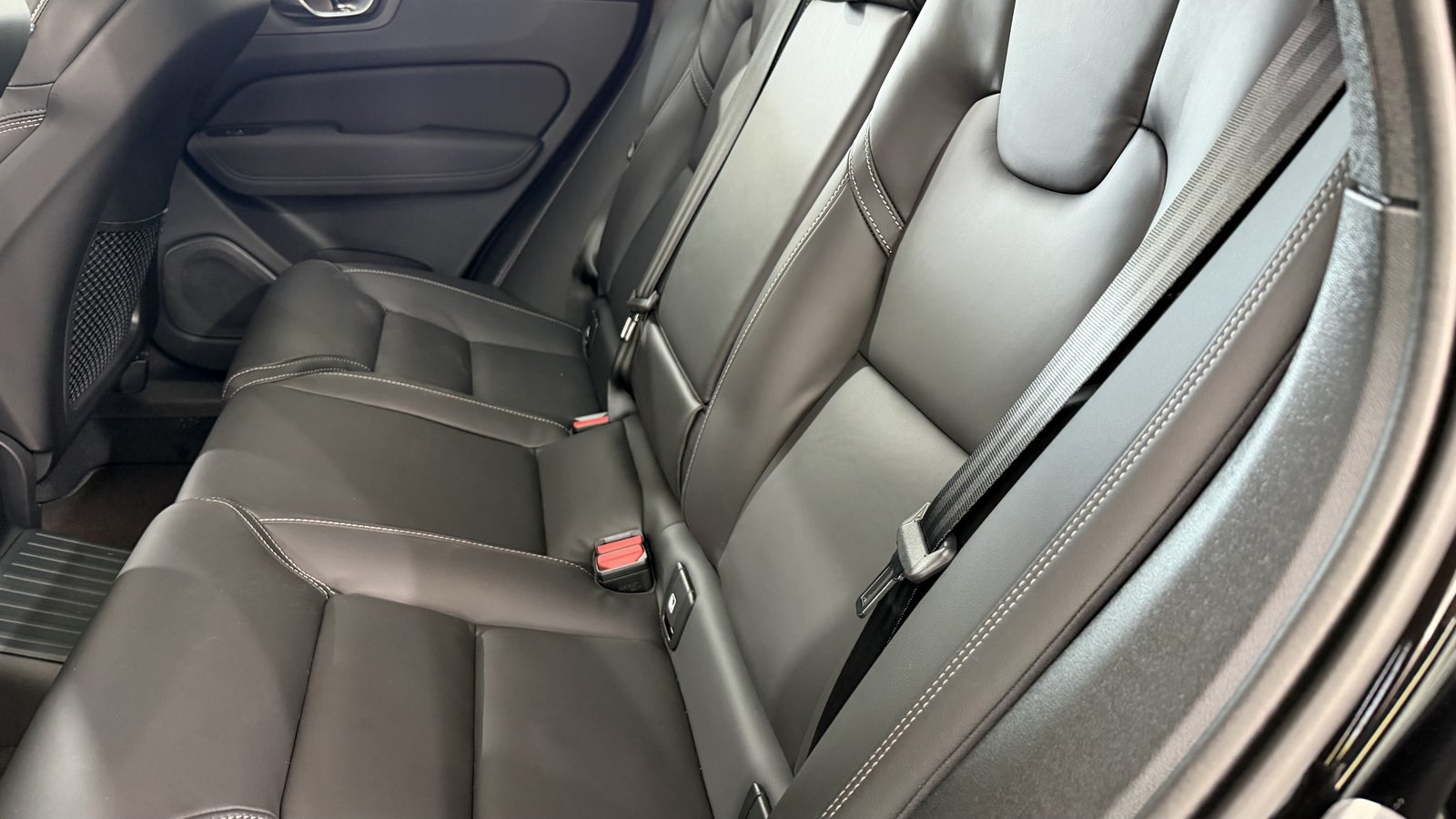 VOLVO XC60 2.0 T6 TE Black Edition e, Benzin, Neuwagen, Automatik - 6