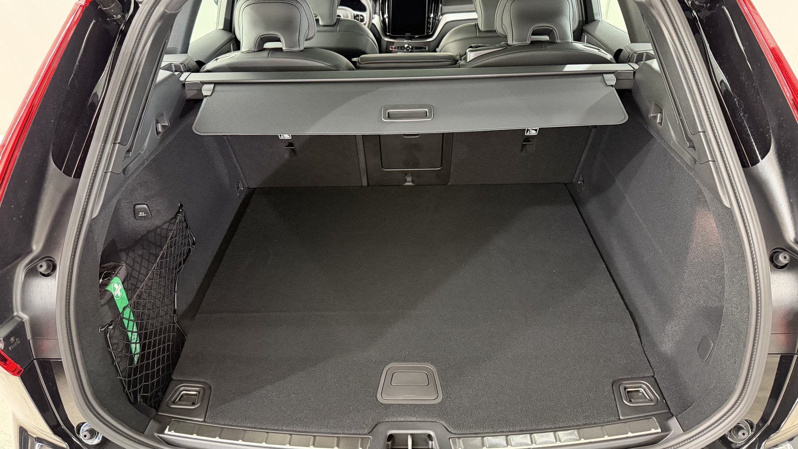 VOLVO XC60 2.0 T6 TE Black Edition e, Benzin, Neuwagen, Automatik - 7