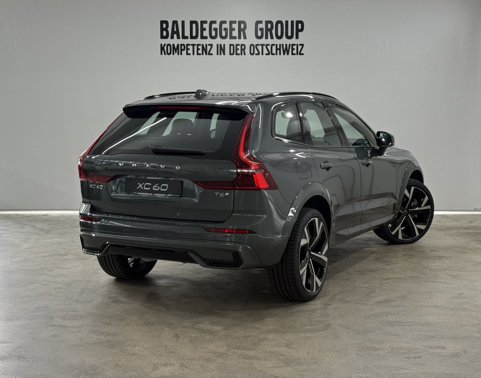 VOLVO XC60 2.0 T6 TE Ultra Dark eAWD, Hybride Integrale Benzina/Elettrica, Auto nuove, Automatico - 3