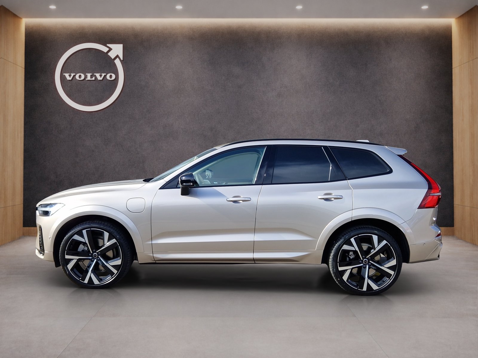 VOLVO XC60 2.0 T8 TE Ultra Dark eAWD, Hybride Rechargeable Essence/Électricité, Voiture nouvelle, Automatique - 4