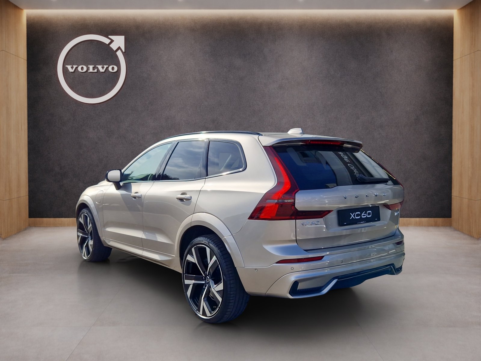 VOLVO XC60 2.0 T8 TE Ultra Dark eAWD, Hybride Rechargeable Essence/Électricité, Voiture nouvelle, Automatique - 5