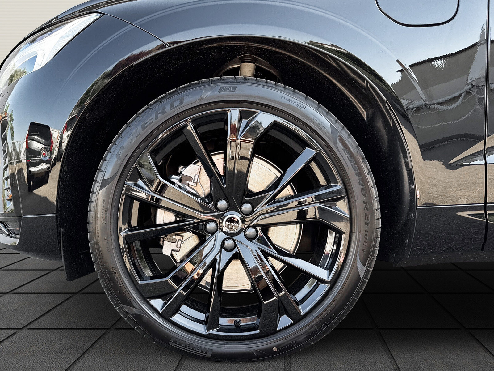 VOLVO XC60 2.0 T6 TE Black Edition eAWD, Plug-in-Hybrid Benzin/Elektro, Neuwagen, Automatik - 5