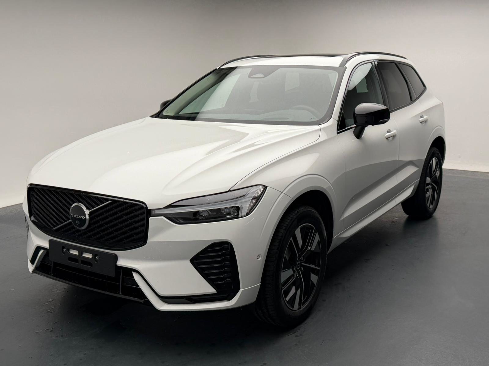 VOLVO XC60 2.0 T6 TE Ultra Dark eAWD