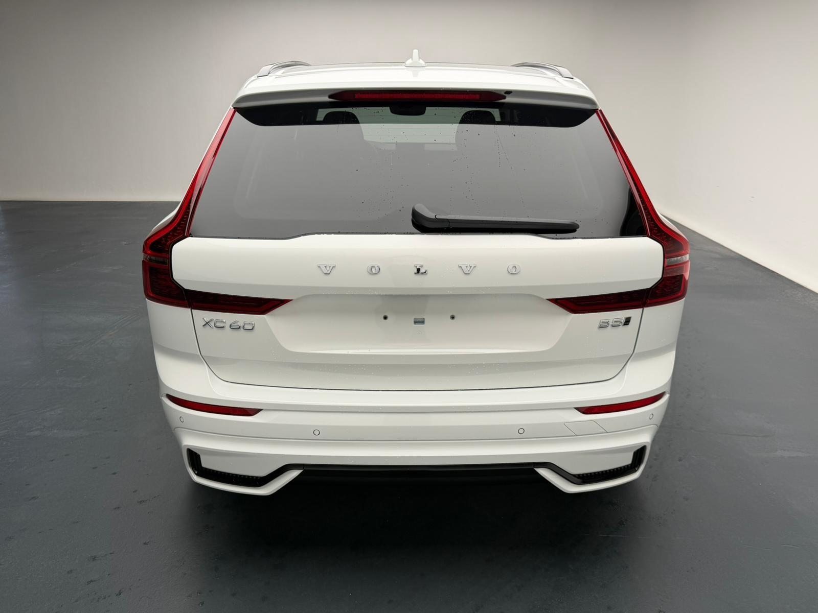 VOLVO XC60 2.0 T6 TE Ultra Dark eAWD, Plug-in-Hybrid Benzina/Elettrica, Auto nuove, Automatico - 4