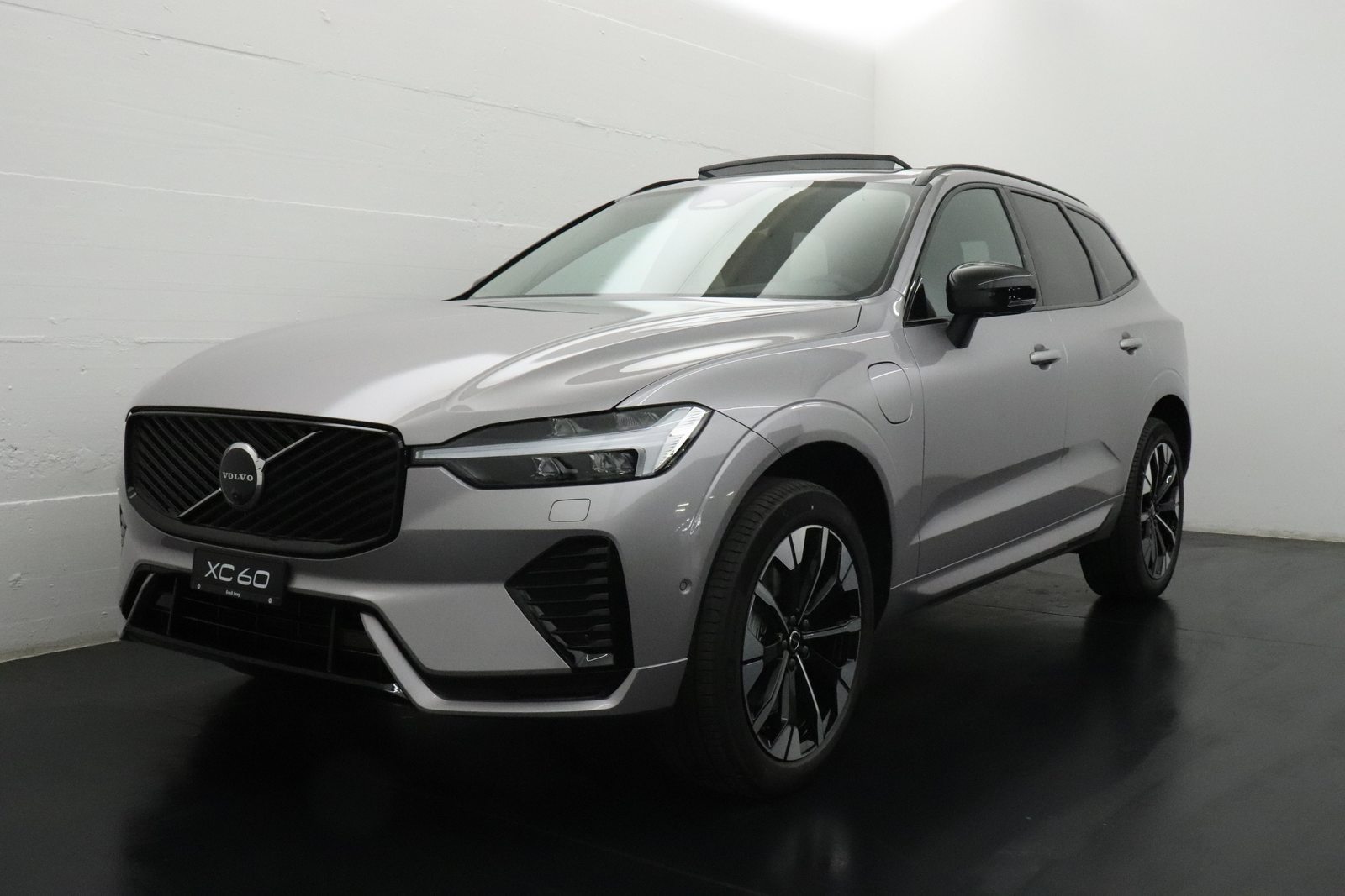 VOLVO XC60 2.0 T8 TE Ultra Dark eAWD