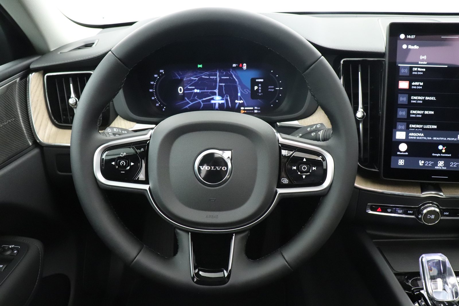 VOLVO XC60 2.0 T8 TE Ultra Dark eAWD, Plug-in-Hybrid Benzina/Elettrica, Auto nuove, Automatico - 5
