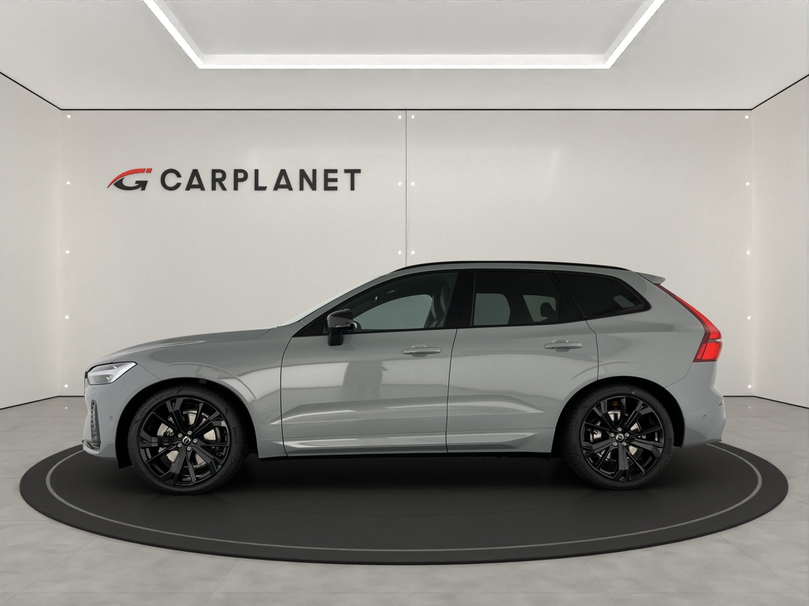 VOLVO XC60 2.0 B5 MH Black Edition AWD, Mild-Hybrid Petrol/Electric, New car, Automatic - 2