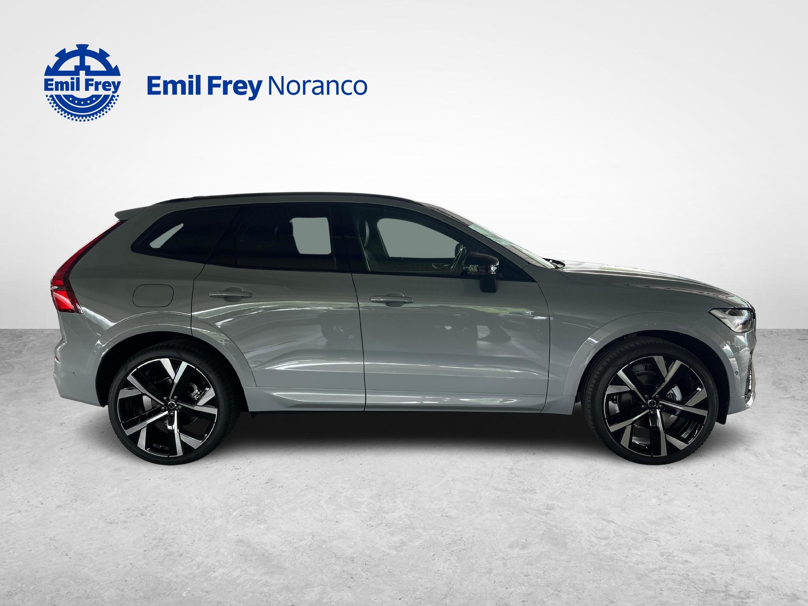 VOLVO XC60 2.0 B5 MH Black Edition AWD, Mild-Hybrid Petrol/Electric, New car, Automatic - 6