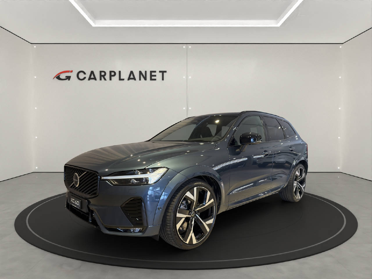 VOLVO XC60 2.0 B5 MH Ultra Dark AWD