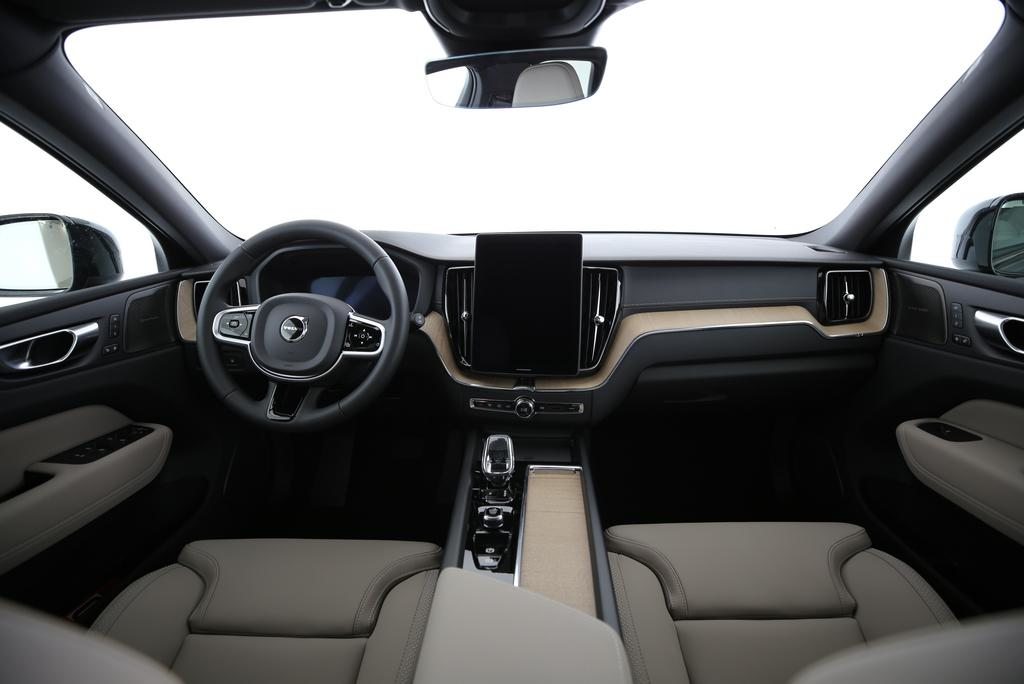 VOLVO XC60 2.0 T6 TE Ultra Dark eAWD, Plug-in-Hybrid Benzin/Elektro, Neuwagen, Automatik - 7