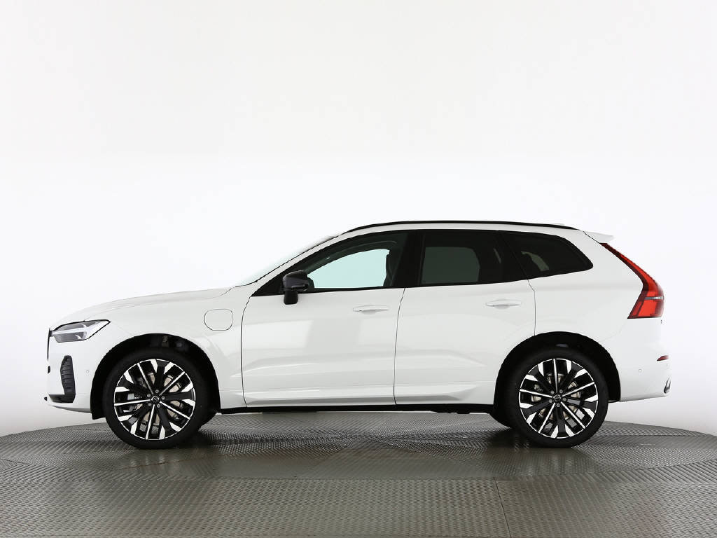 VOLVO XC60 2.0 T6 TE Plus Dark eAWD, Plug-in-Hybrid Petrol/Electric, New car, Automatic - 6