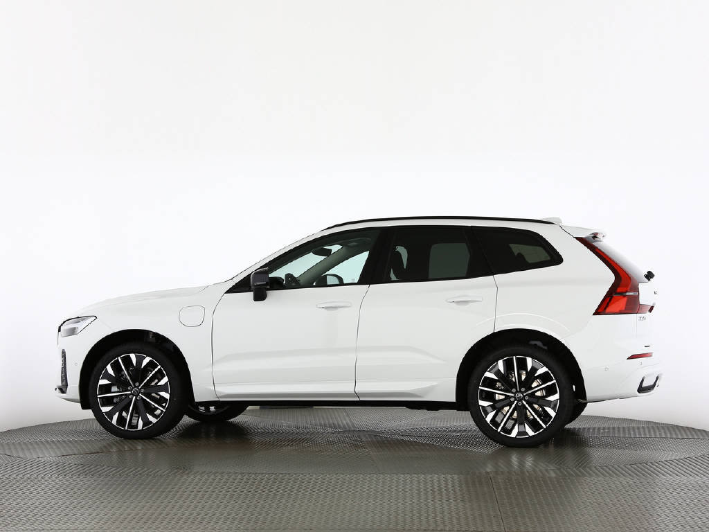 VOLVO XC60 2.0 T6 TE Plus Dark eAWD, Plug-in-Hybrid Petrol/Electric, New car, Automatic - 7