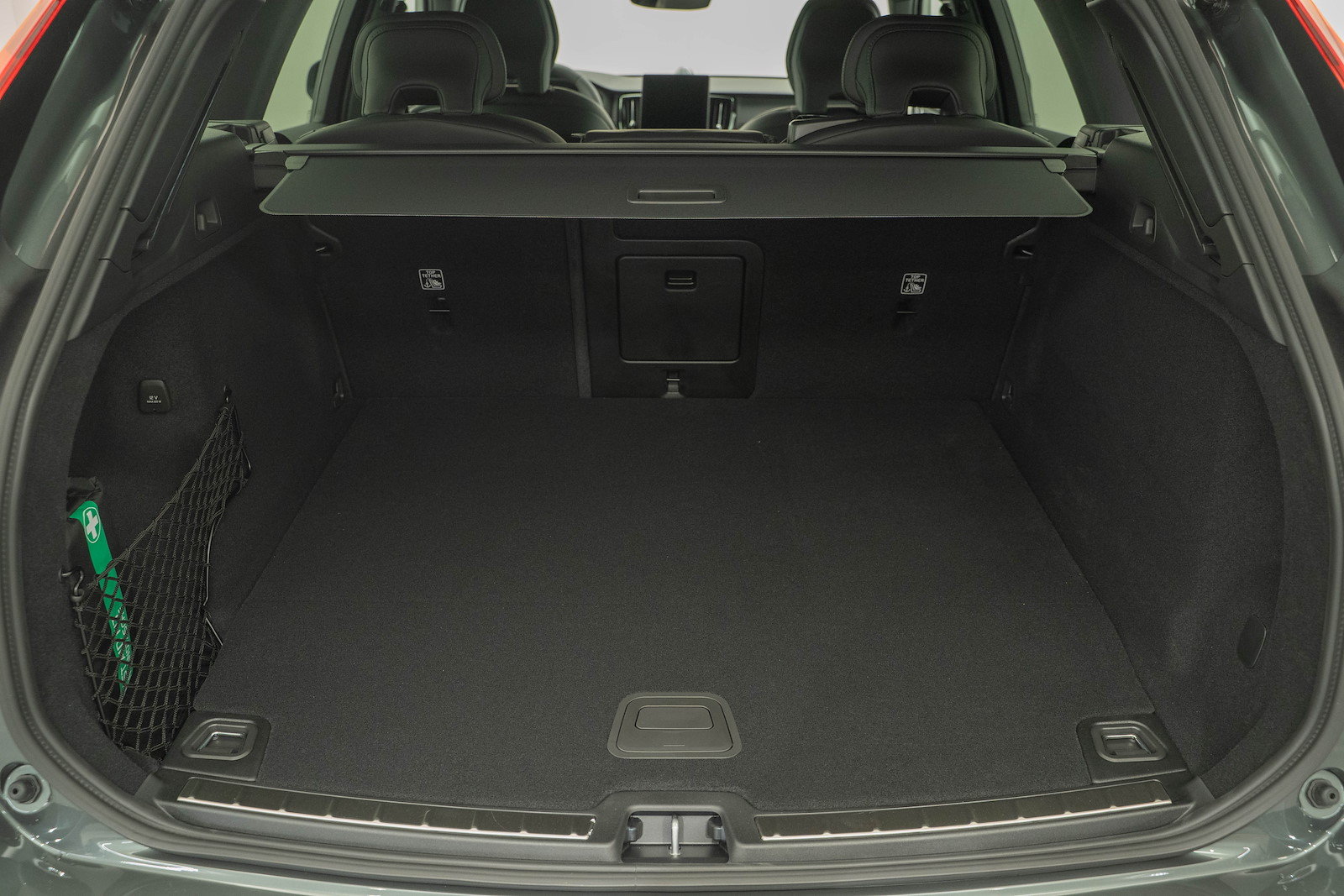 VOLVO XC60 2.0 T8 TE Ultra Bright eAWD, Hybride Rechargeable Essence/Électricité, Voiture nouvelle, Automatique - 5