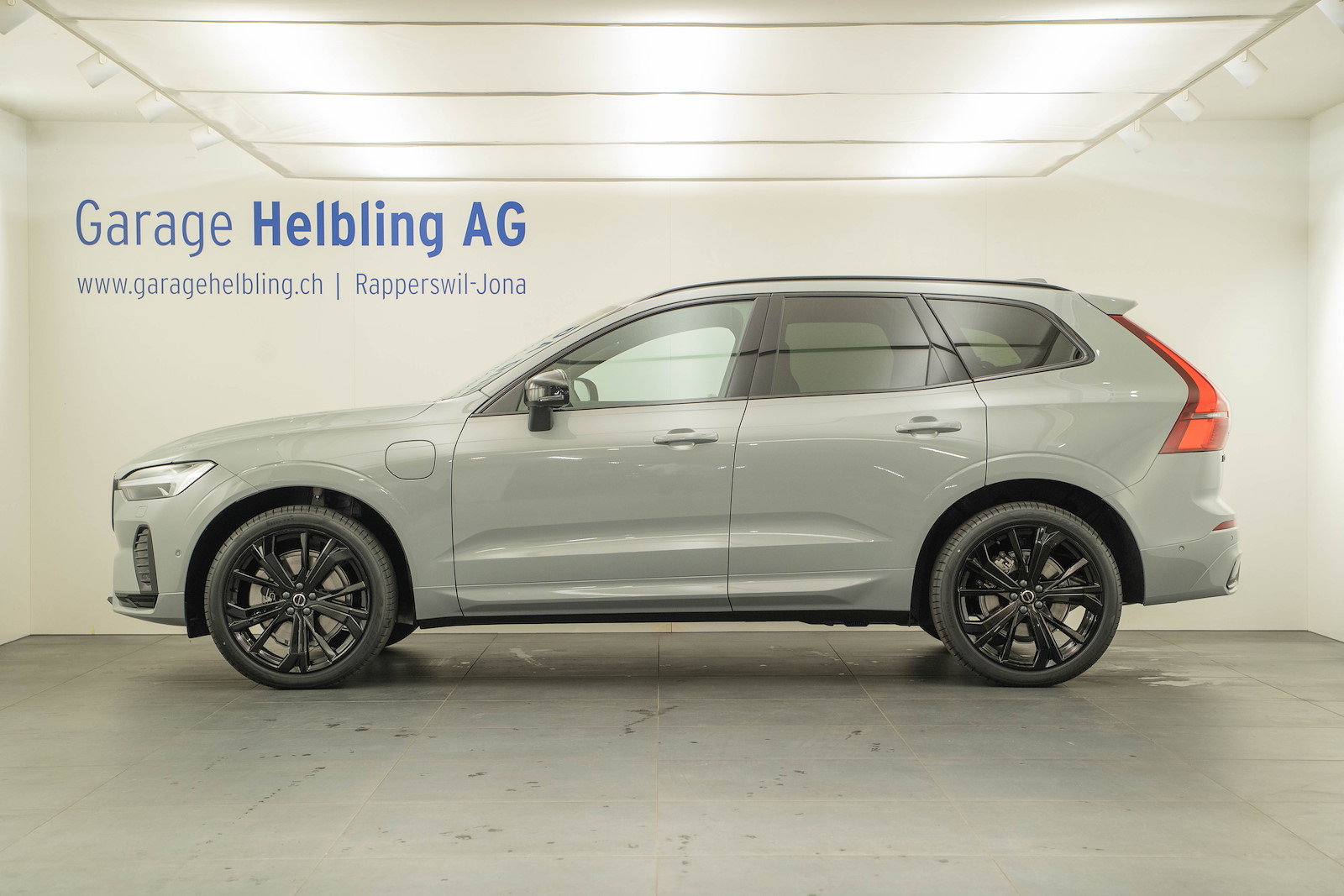 VOLVO XC60 2.0 T6 TE Black Edition eAWD, Hybride Rechargeable Essence/Électricité, Voiture nouvelle, Automatique - 3