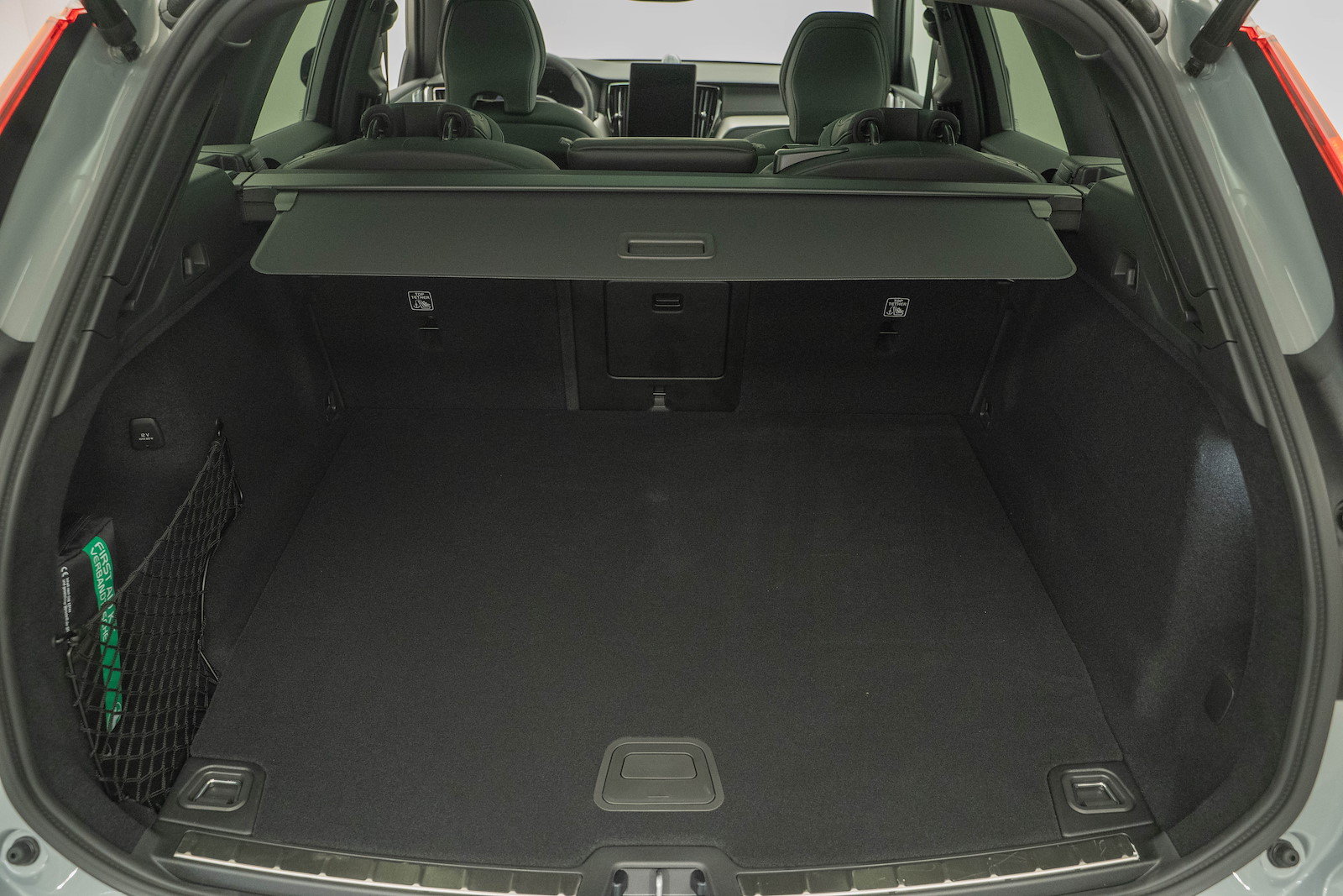 VOLVO XC60 2.0 T6 TE Black Edition eAWD, Hybride Rechargeable Essence/Électricité, Voiture nouvelle, Automatique - 5