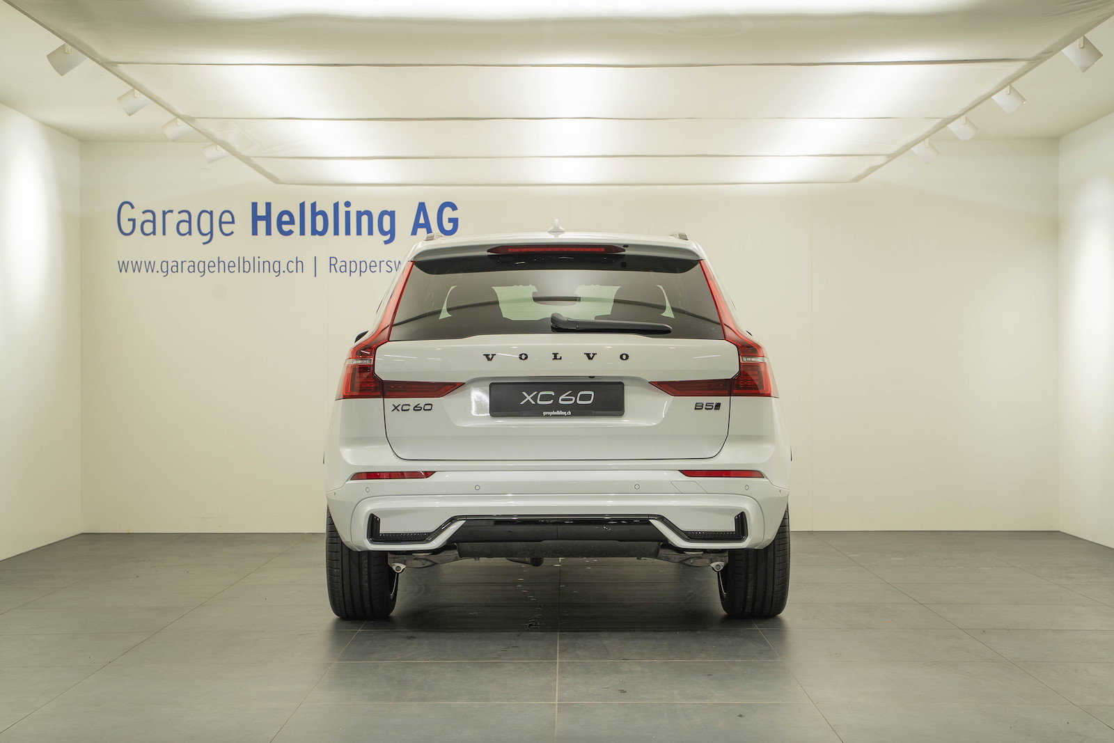VOLVO XC60 2.0 B5 MH Black Edition AWD, Hybride Léger Essence/Électricité, Voiture nouvelle, Automatique - 4