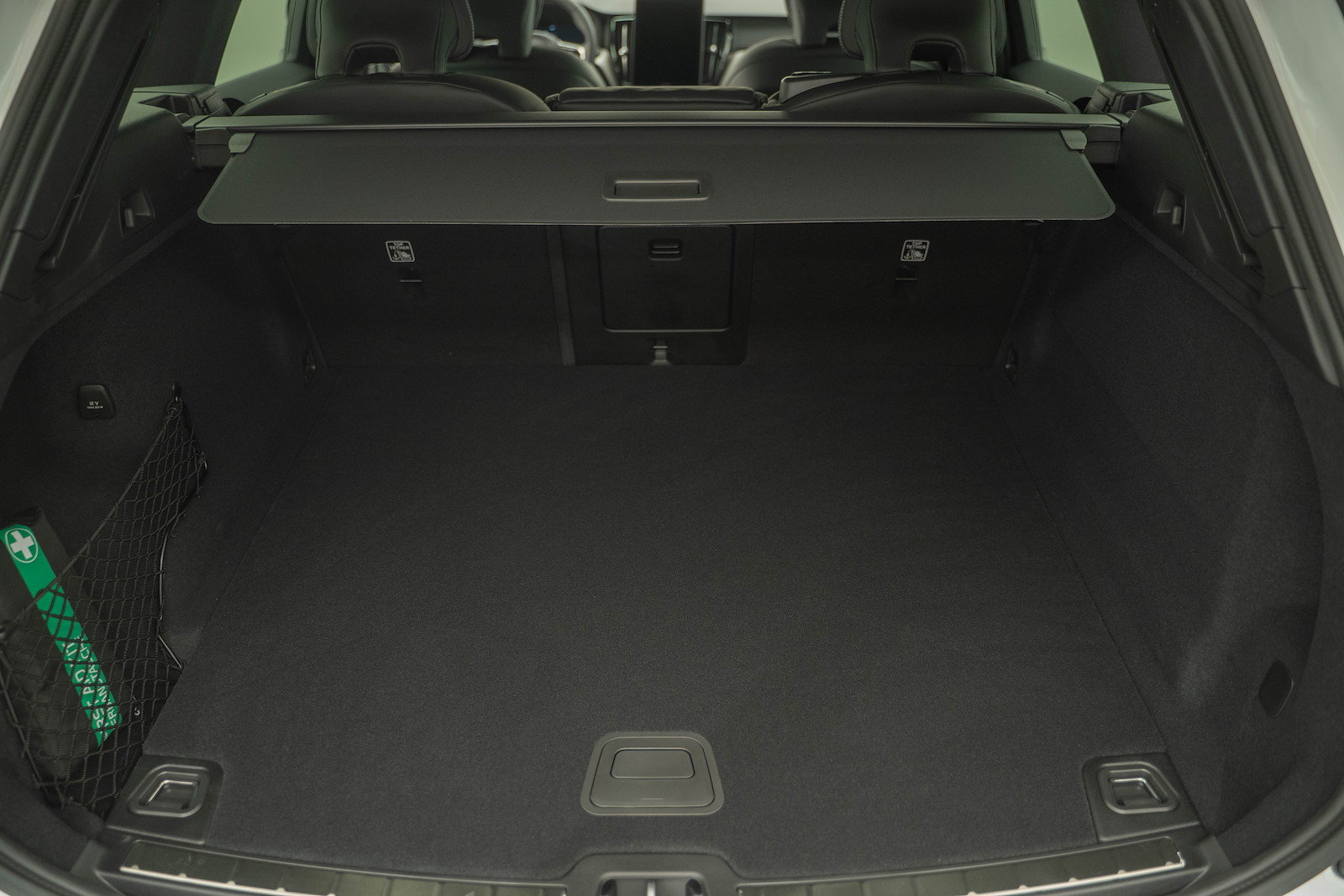 VOLVO XC60 2.0 B5 MH Black Edition AWD, Hybride Léger Essence/Électricité, Voiture nouvelle, Automatique - 5