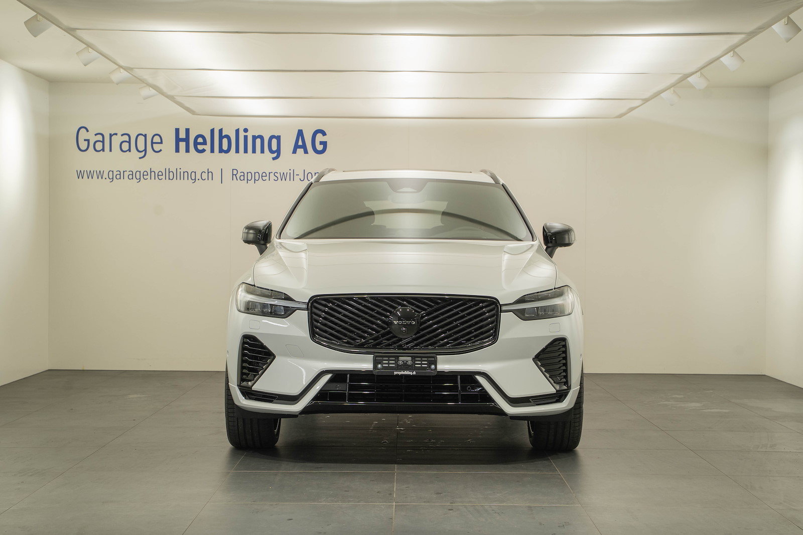 VOLVO XC60 2.0 T8 TE Black Edition eAWD, Hybride Rechargeable Essence/Électricité, Voiture nouvelle, Automatique - 2