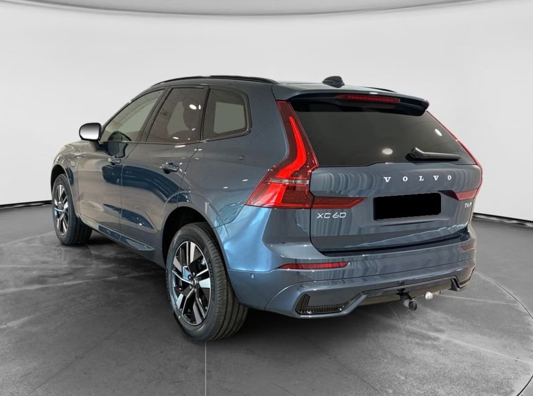 VOLVO XC60 T6 eAWD PluginHybrid Plus Dark Geartronic, Hybride Rechargeable Essence/Électricité, Voiture nouvelle, Automatique - 3