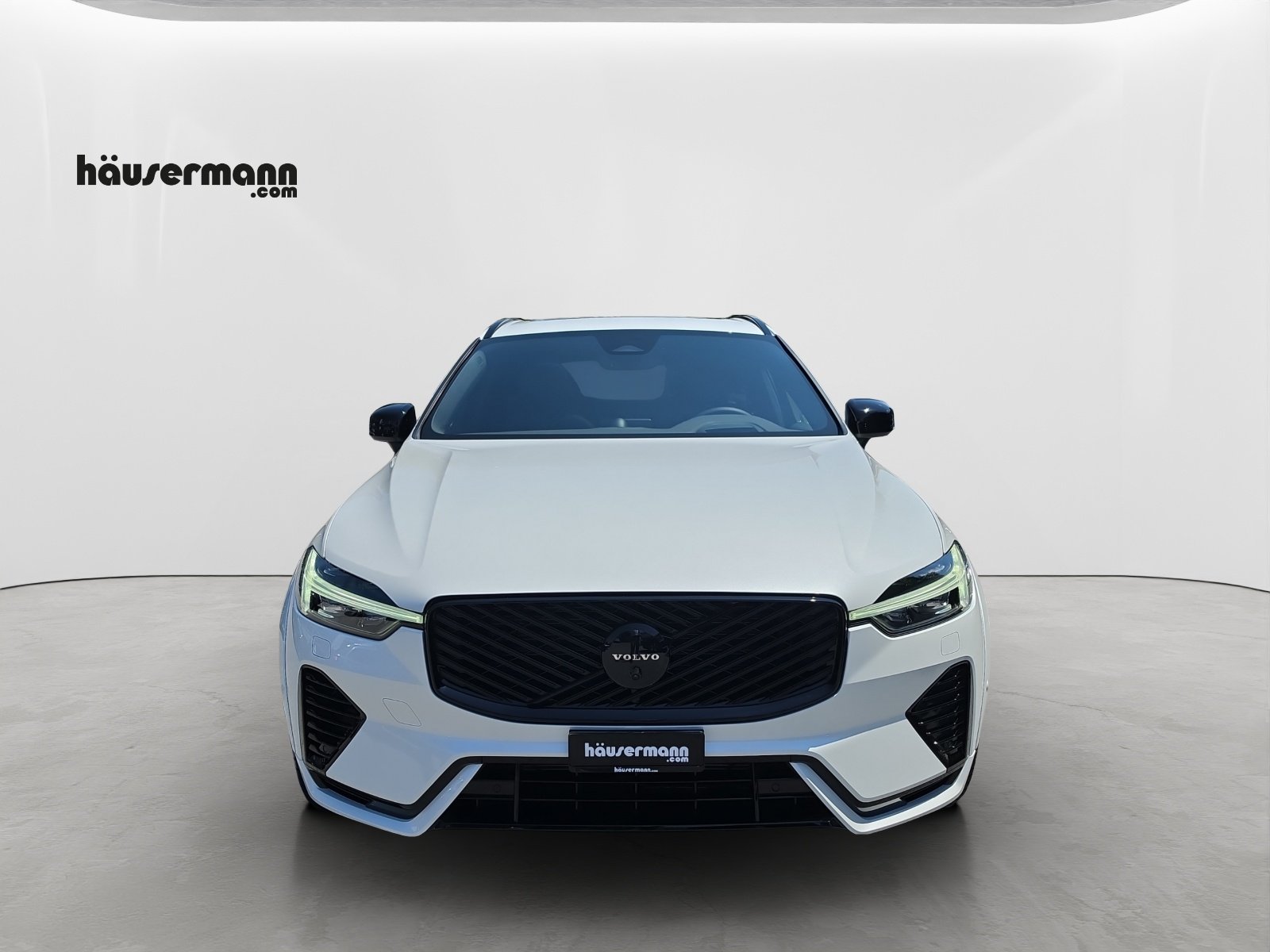 VOLVO XC60 2.0 T8 TE Black Edition eAWD, Plug-in-Hybrid Petrol/Electric, New car, Automatic - 2