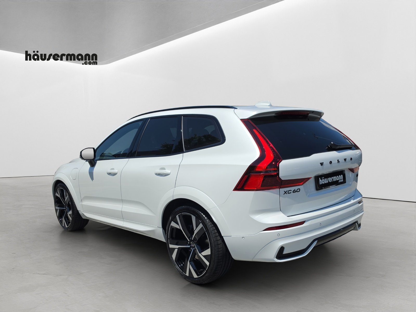 VOLVO XC60 2.0 T8 TE Black Edition eAWD, Plug-in-Hybrid Petrol/Electric, New car, Automatic - 4