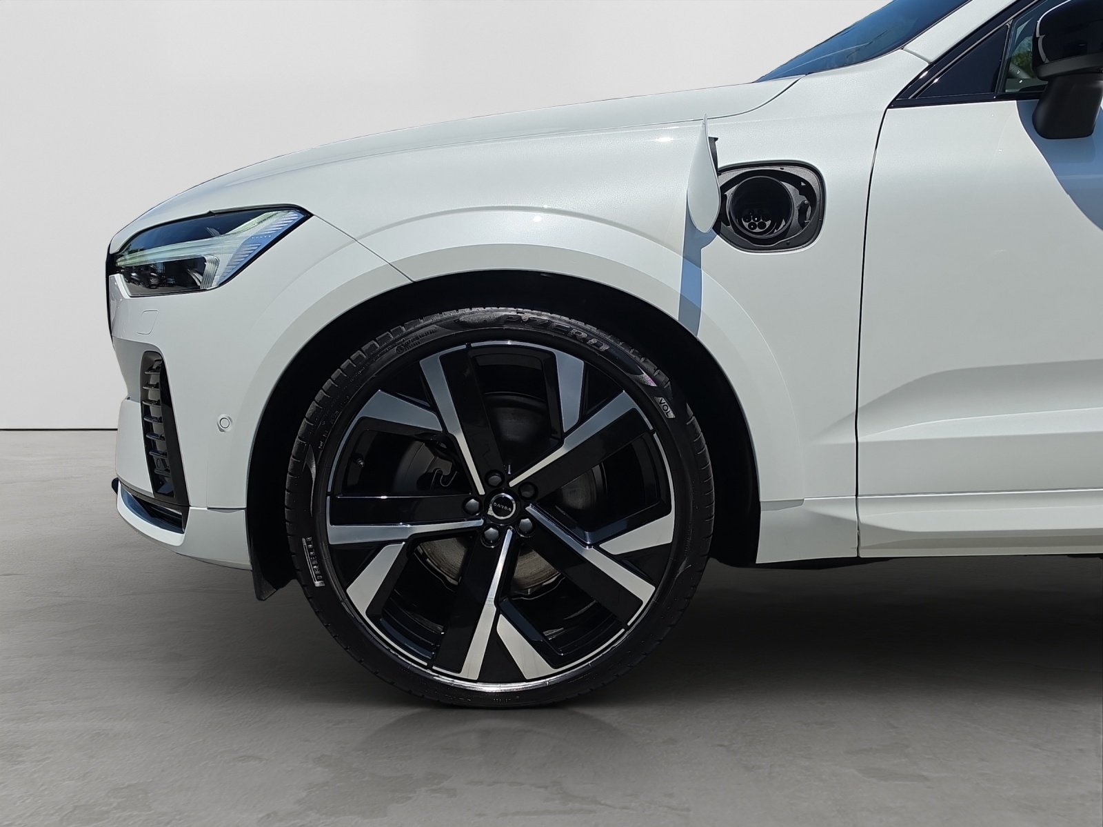 VOLVO XC60 2.0 T8 TE Black Edition eAWD, Plug-in-Hybrid Petrol/Electric, New car, Automatic - 7