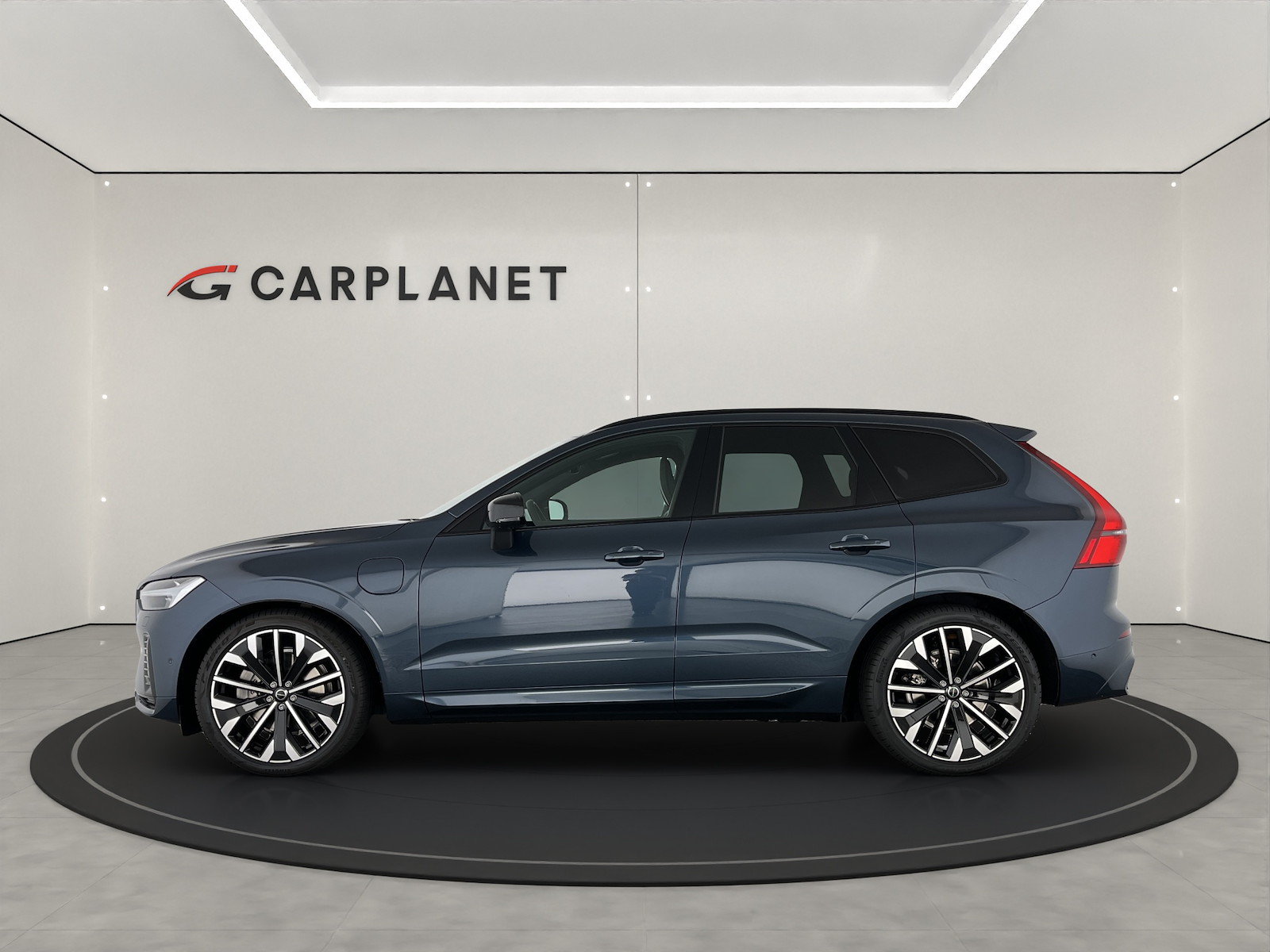 VOLVO XC60 2.0 T8 TE Ultra Dark eAWD, Hybride Rechargeable Essence/Électricité, Voiture nouvelle, Automatique - 3