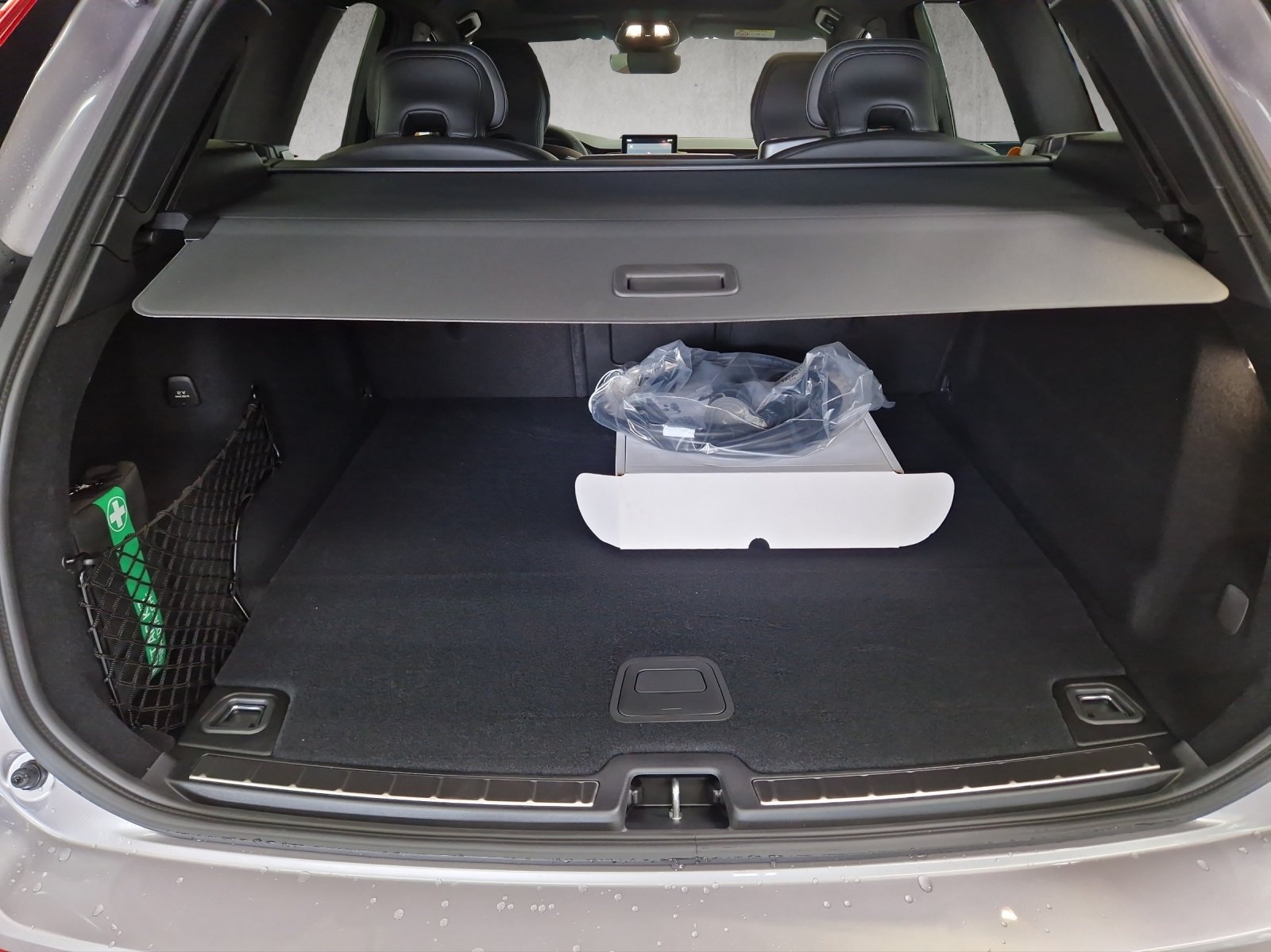 VOLVO XC60 2.0 T8 TE Polestar eAWD, Plug-in-Hybrid Benzina/Elettrica, Auto nuove, Automatico - 2