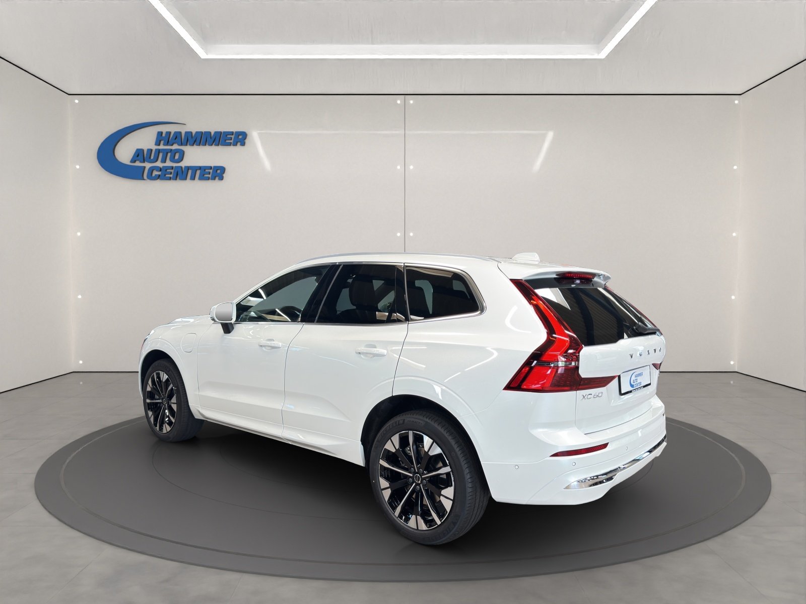 VOLVO XC60 2.0 T6 TE Plus Bright eAWD, Hybride Rechargeable Essence/Électricité, Voiture nouvelle, Automatique - 3