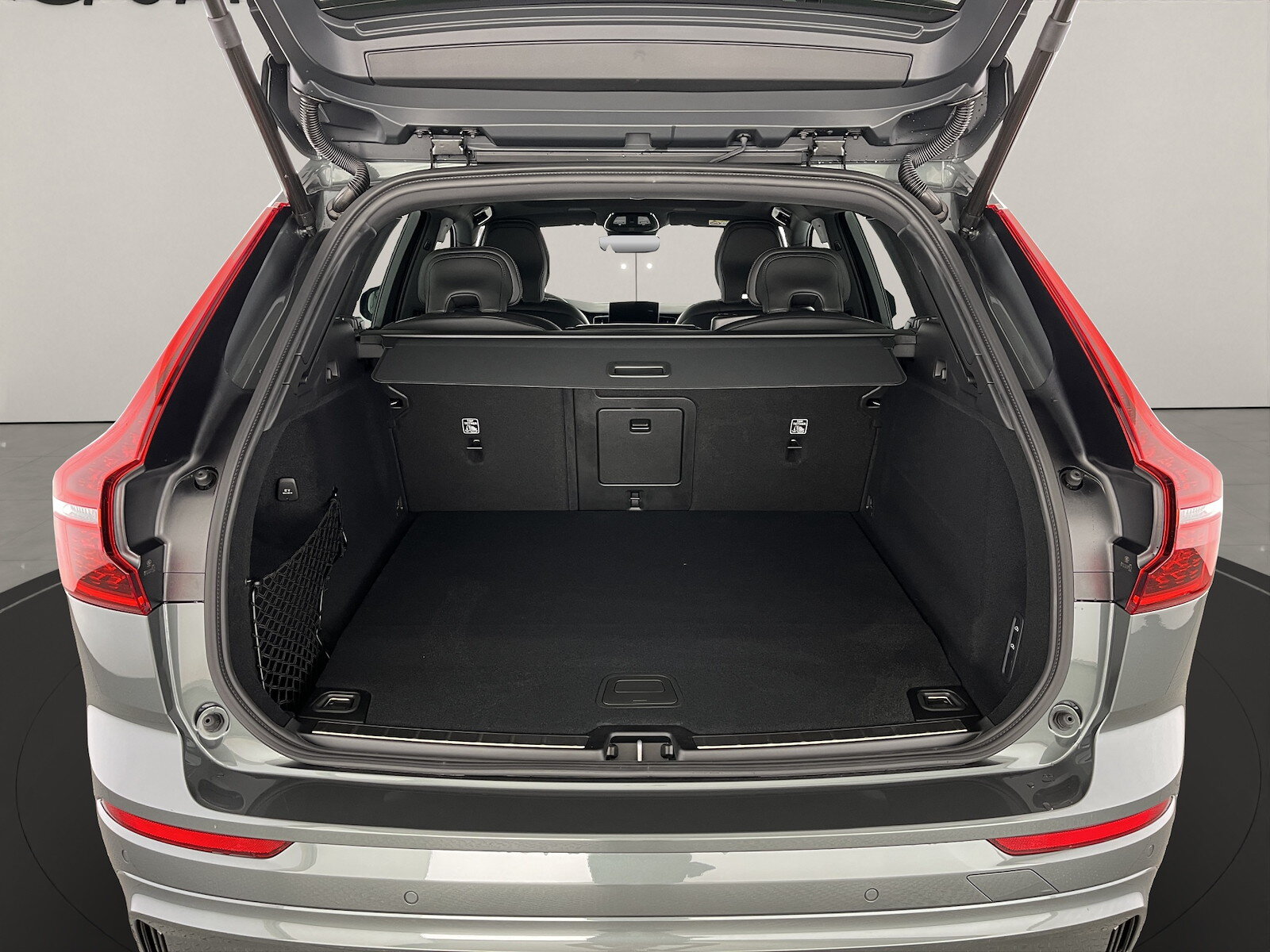 VOLVO XC60 2.0 T8 TE Ultra Dark eAWD, Plug-in-Hybrid Benzina/Elettrica, Auto nuove, Automatico - 6