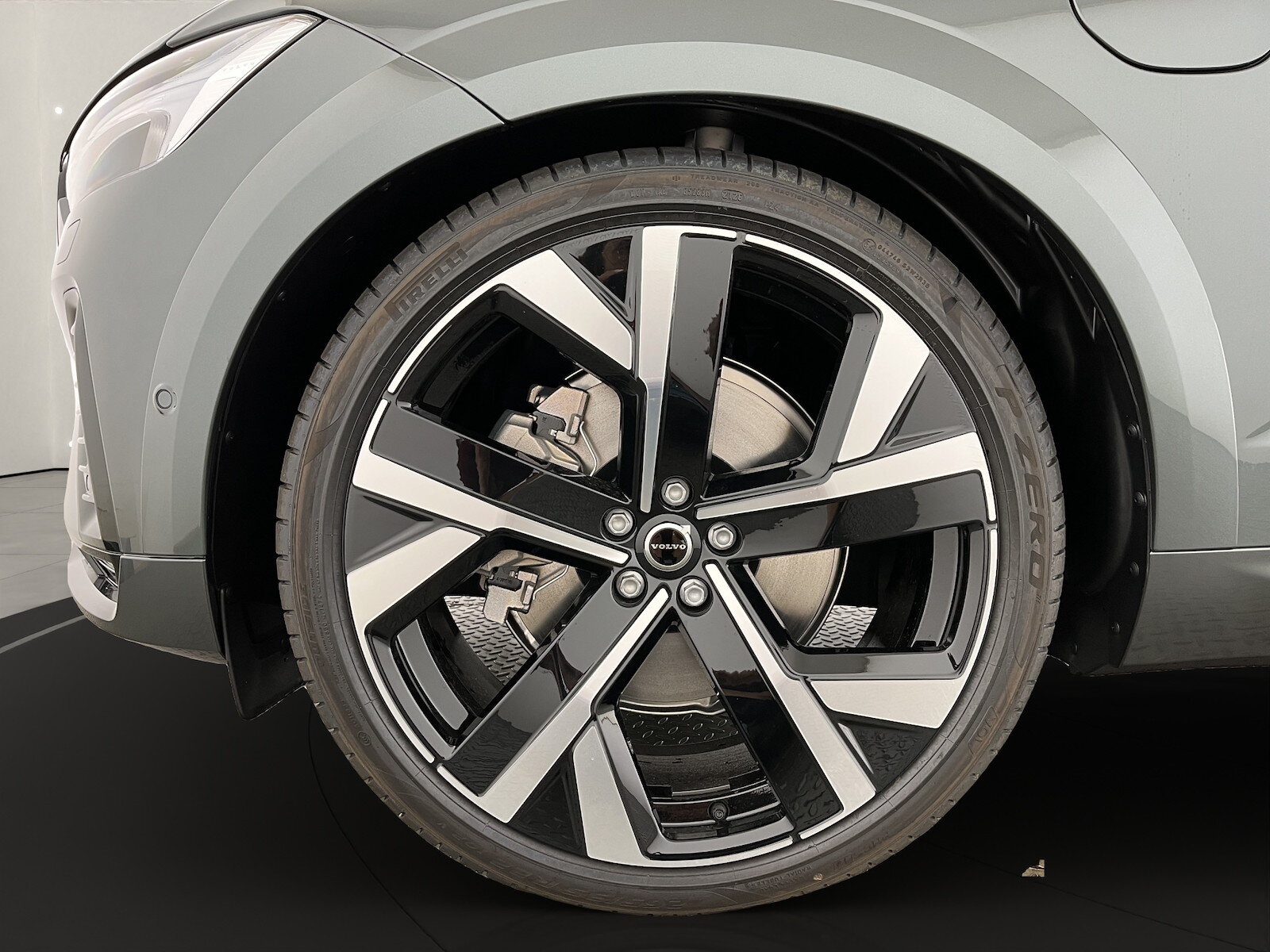 VOLVO XC60 2.0 T8 TE Ultra Dark eAWD, Plug-in-Hybrid Benzina/Elettrica, Auto nuove, Automatico - 7