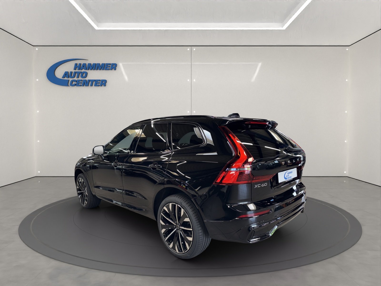 VOLVO XC60 2.0 T8 TE Ultra Dark eAWD, Plug-in-Hybrid Petrol/Electric, New car, Automatic - 3