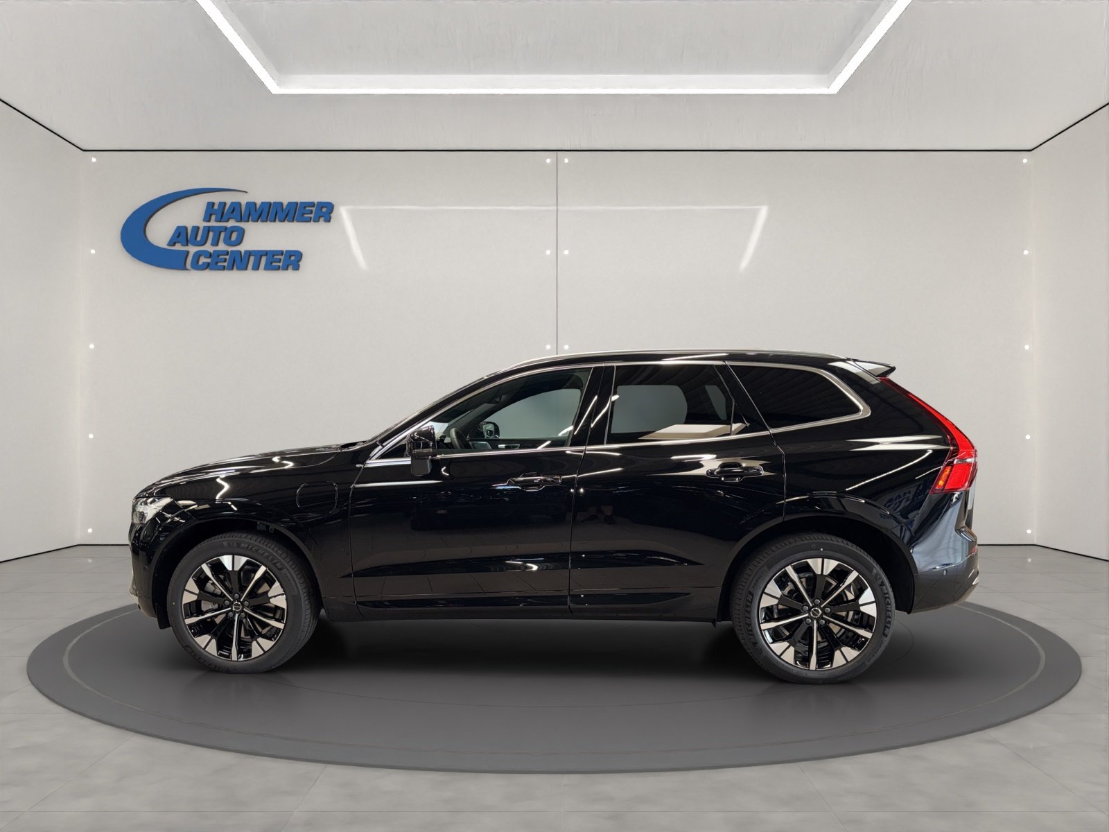 VOLVO XC60 2.0 T6 TE Ultra Bright eAWD, Plug-in-Hybrid Petrol/Electric, New car, Automatic - 2