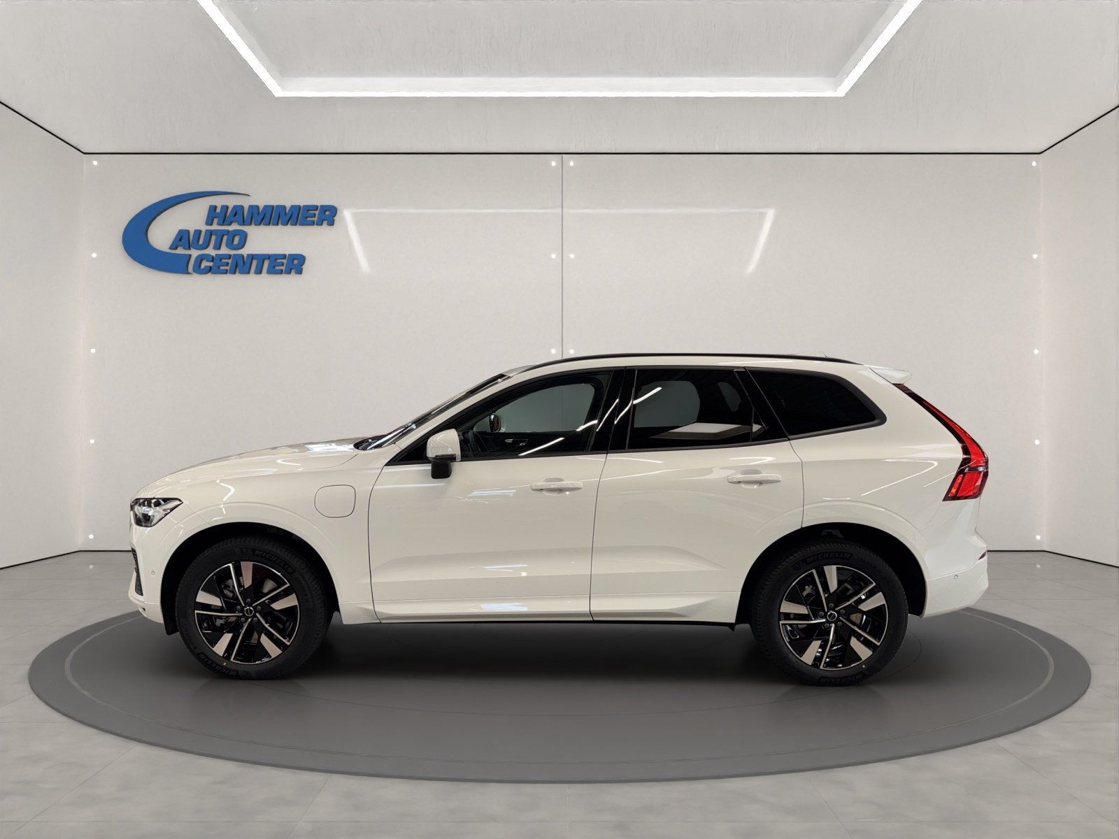 VOLVO XC60 2.0 T6 TE Core eAWD, Plug-in-Hybrid Petrol/Electric, New car, Automatic - 2