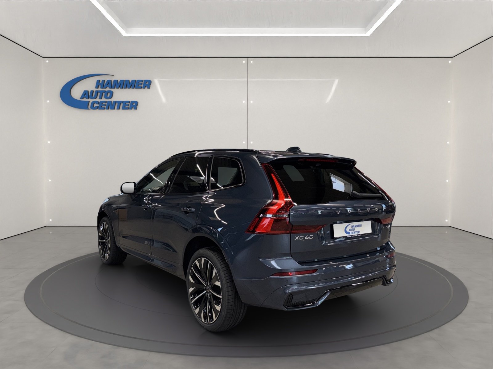 VOLVO XC60 2.0 T8 TE Ultra Dark eAWD, Hybride Rechargeable Essence/Électricité, Voiture nouvelle, Automatique - 3