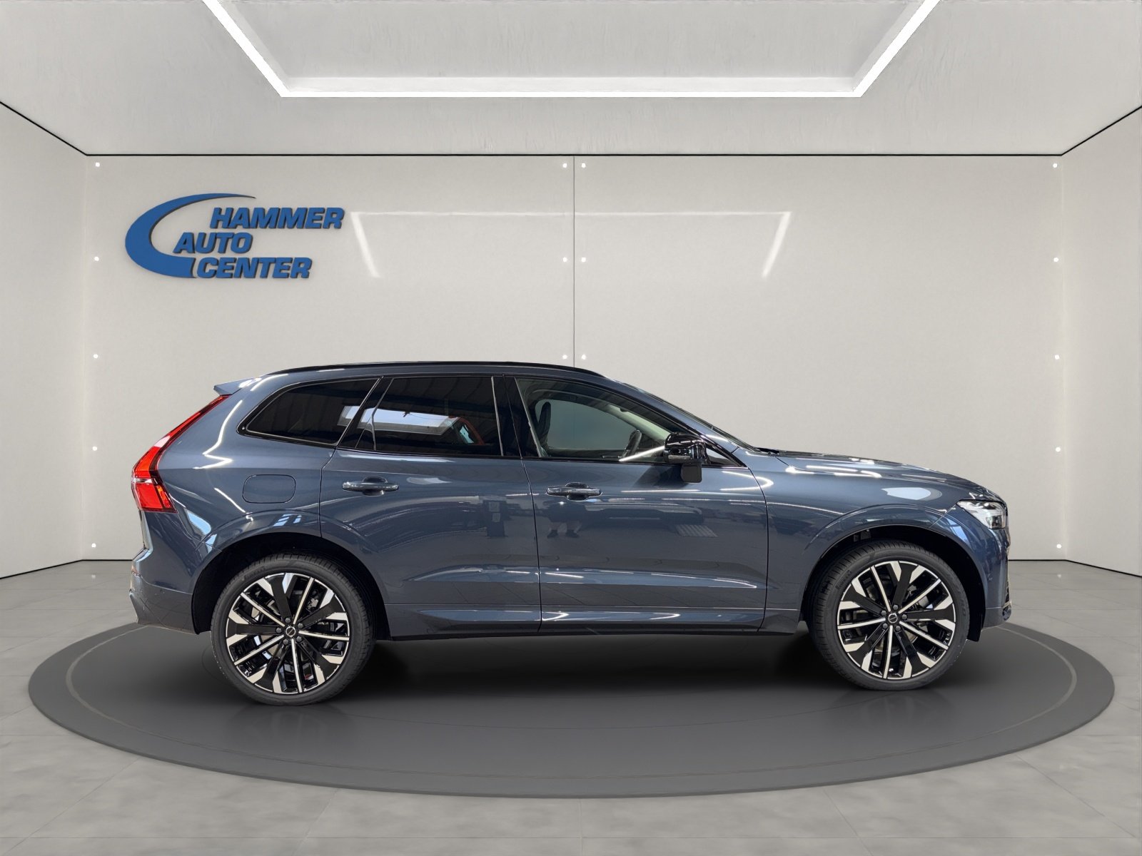 VOLVO XC60 2.0 T8 TE Ultra Dark eAWD, Hybride Rechargeable Essence/Électricité, Voiture nouvelle, Automatique - 6