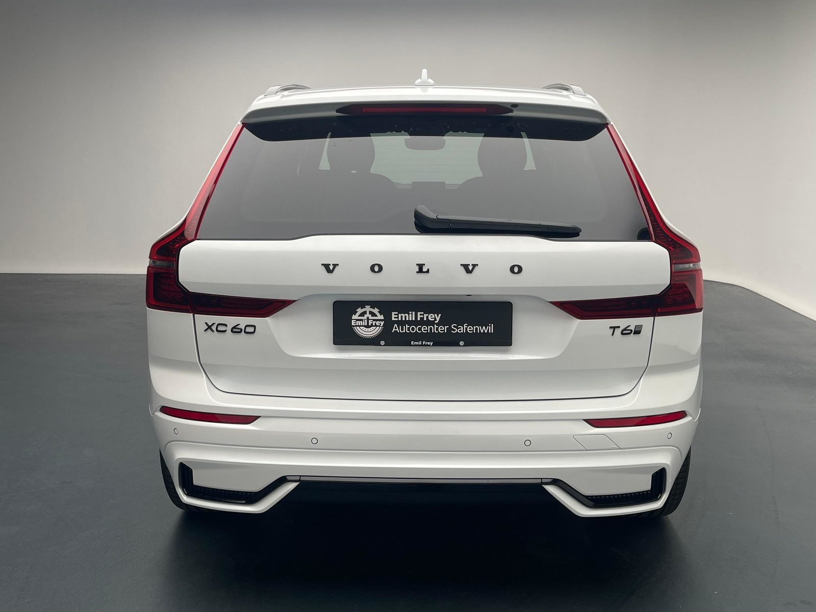 VOLVO XC60 2.0 T6 TE Black Edition eAWD, Hybride Rechargeable Essence/Électricité, Voiture nouvelle, Automatique - 5