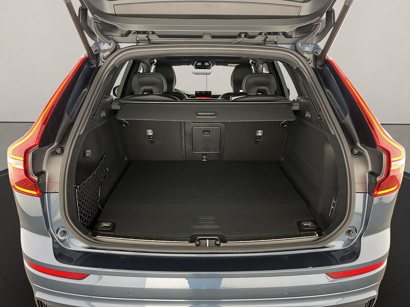 VOLVO XC60 2.0 T8 TE Black Edition eAWD, Hybride Rechargeable Essence/Électricité, Voiture nouvelle, Automatique - 6
