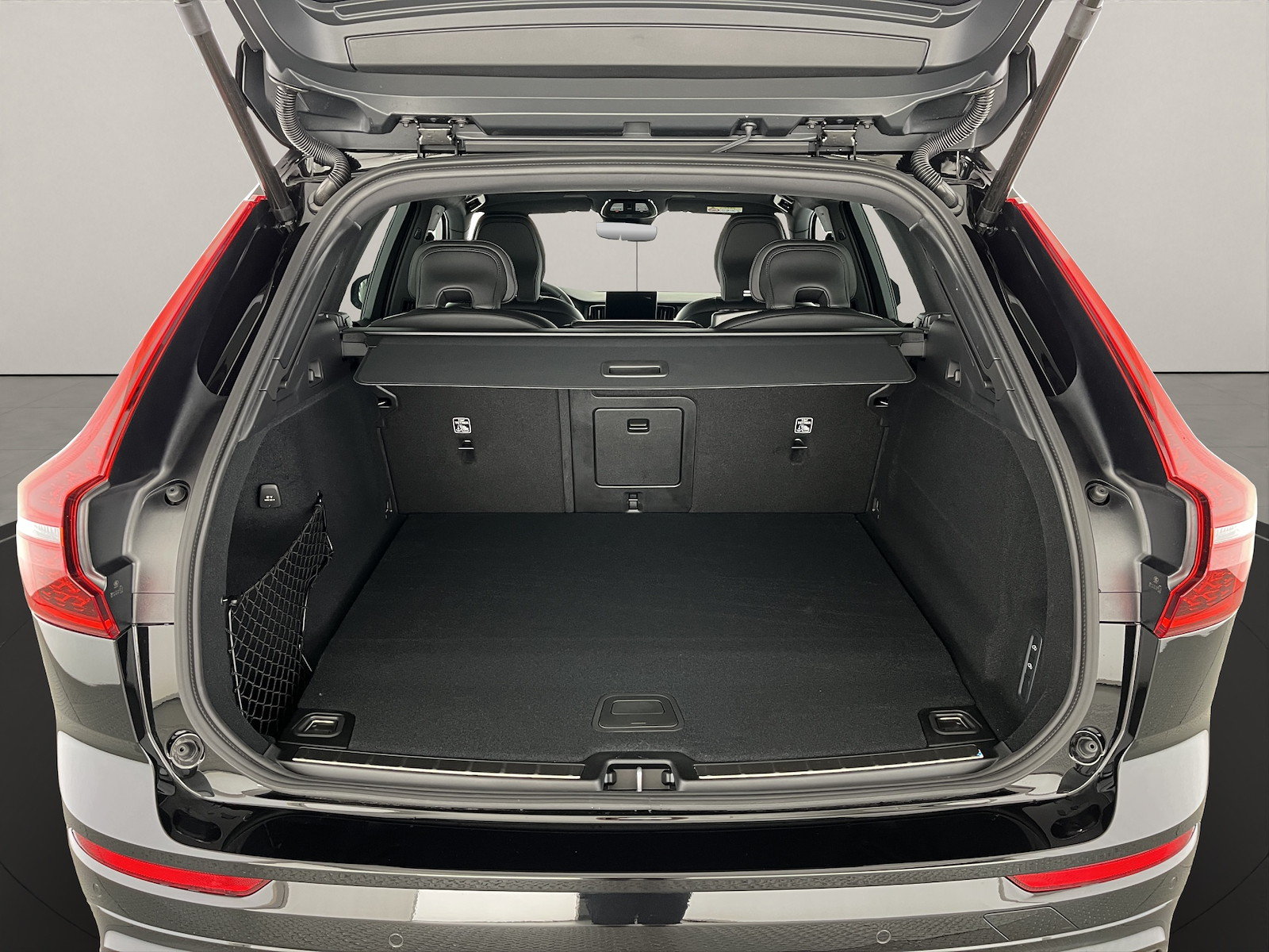 VOLVO XC60 2.0 T8 TE Black Edition eAWD, Plug-in-Hybrid Benzina/Elettrica, Auto nuove, Automatico - 6