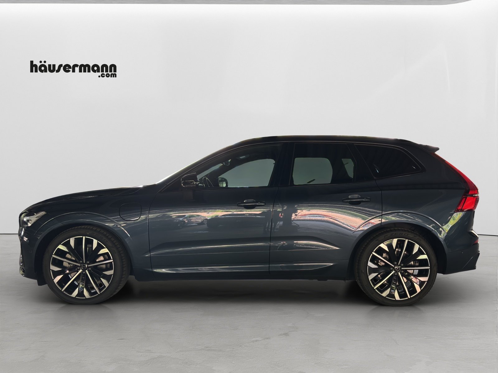 VOLVO XC60 2.0 T8 TE Ultra Dark eAWD, Plug-in-Hybrid Benzina/Elettrica, Auto nuove, Automatico - 2